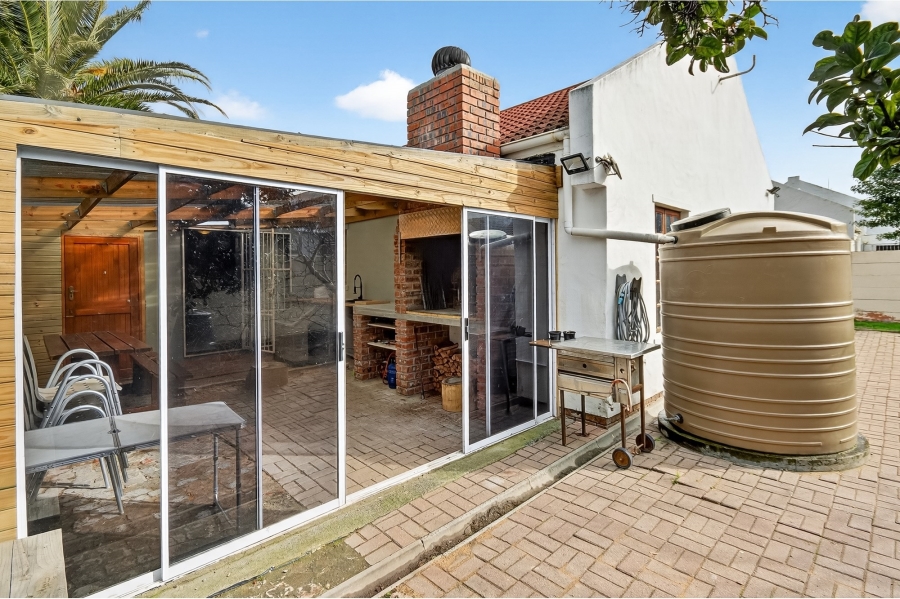 3 Bedroom Property for Sale in Strand South Western Cape